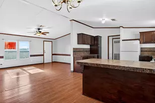 315 Glenwood St, Gainesville, TX 76240 - Photo 10
