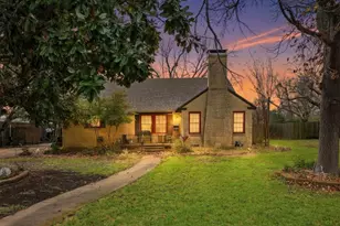 122 E 7th St, Lancaster, TX 75146 - Photo 1