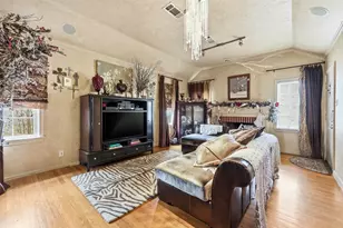 122 E 7th St, Lancaster, TX 75146 - Photo 4