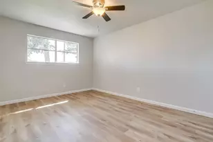 921 Willow Cir S, Burleson, TX 76028 - Photo 8