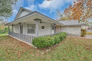 1013 December Dr, Hewitt, TX 76643 - Photo 2