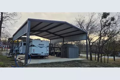 137 Buffalo Gap Drive, Bridgeport, TX 76426 - Photo 6