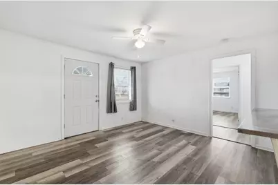 300 E 6th Street, Krum, TX 76249 - Photo 4