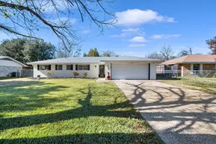 3300 Purdue Dr, Corsicana, TX 75110 - Photo 2