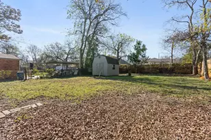 2725 Bowling Green Ave, Dallas, TX 75216 - Photo 14