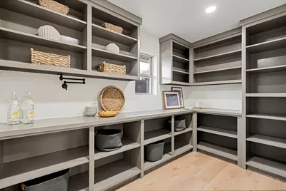 9376 Briarhurst Drive, Dallas, TX 75243 - Photo 10