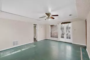 1409 Colony Dr, Irving, TX 75061 - Photo 22