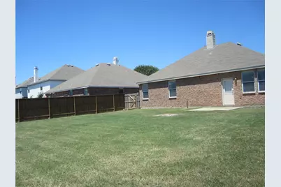 1940 Caddo Springs Drive, Fort Worth, TX 76247 - Photo 2