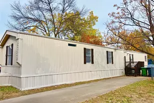 2205 Beechwood Dr, Arlington, TX 76006 - Photo 2