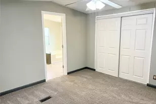 2205 Beechwood Dr, Arlington, TX 76006 - Photo 14