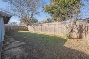 515 Starling Dr, DeSoto, TX 75115 - Photo 8