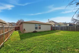 5720 Fathom Dr, Fort Worth, TX 76135 - Photo 2