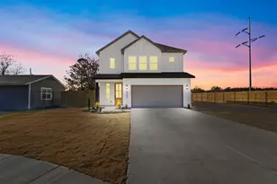 6333 Denham Ct, Dallas, TX 75217 - Photo 1