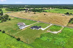 192 Brooks Ln, Sadler, TX 76264 - Photo 32