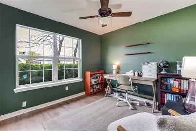 105 Camden Court, Irving, TX 75061 - Photo 14