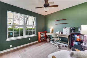 105 Camden Ct, Irving, TX 75061 - Photo 14