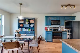 105 Camden Ct, Irving, TX 75061 - Photo 6