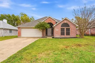 908 York St, Forney, TX 75126 - Photo 2