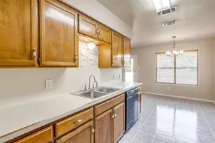 2295 E Renfro St, Burleson, TX 76028 - Photo 16