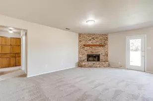 2295 E Renfro St, Burleson, TX 76028 - Photo 8