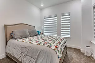 713 Wayne St, Dallas, TX 75223 - Photo 22