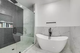713 Wayne St, Dallas, TX 75223 - Photo 26