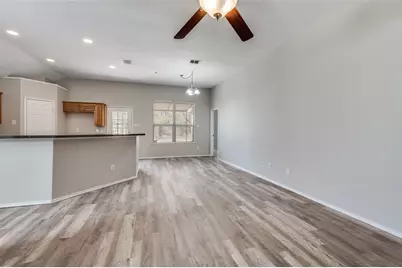 1924 Kingsbrook Trail, Fort Worth, TX 76120 - Photo 4