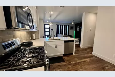 1426 Birds Fort Trail, Arlington, TX 76005 - Photo 4