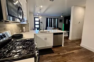 1426 Birds Fort Trail, Arlington, TX 76005 - Photo 4