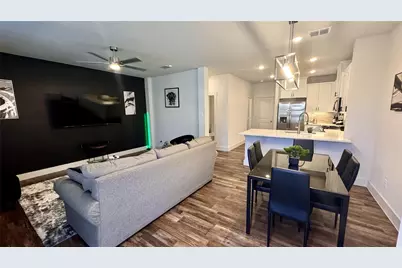 1426 Birds Fort Trail, Arlington, TX 76005 - Photo 2