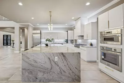 1121 Excalibur Boulevard, Lewisville, TX 75056 - Photo 8