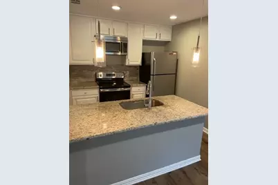 5838 Sandhurst Lane #D, Dallas, TX 75206 - Photo 4