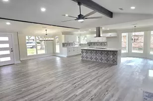 841 Norton Dr, Mesquite, TX 75149 - Photo 2