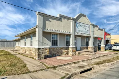 135 14th Street, Grand Prairie, TX 75050 - Photo 2