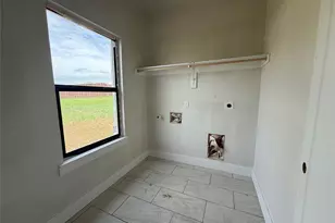 208 Shepards St, Godley, TX 76044 - Photo 12