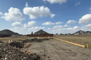 209 Comfort Dr, Godley, TX 76044 - Photo 4