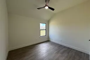 209 Comfort Dr, Godley, TX 76044 - Photo 8