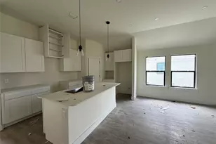 209 Comfort Dr, Godley, TX 76044 - Photo 10