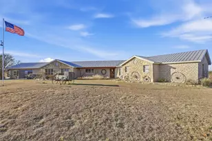 818 Co Rd 104, Bluff Dale, TX 76433 - Photo 24