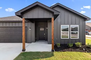 5030 Pinson St, Fort Worth, TX 76105 - Photo 2