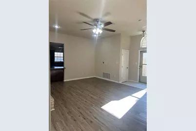 208 Pearl Drive, Hewitt, TX 76643 - Photo 2