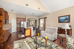 1912 Lantana Ln, Irving, TX 75063 - Photo 4