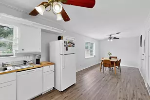 1230 McDonald Dr, Garland, TX 75041 - Photo 8