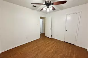 2704 Mill Trce, Carrollton, TX 75007 - Photo 6