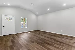 1832 E Broadway Ave, Fort Worth, TX 76104 - Photo 10