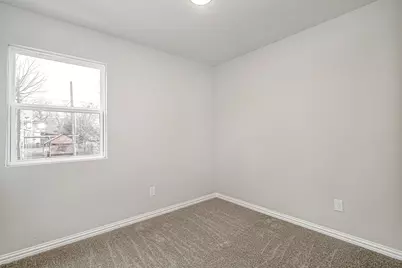 1128 E Broadway Avenue, Fort Worth, TX 76104 - Photo 30