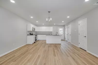 1128 E Broadway Avenue, Fort Worth, TX 76104 - Photo 12