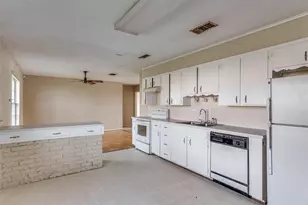 1036 Angela Ct, Everman, TX 76140 - Photo 8