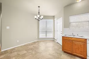 8721 Lariat Cir, Fort Worth, TX 76244 - Photo 8