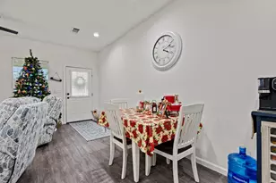 501 E 15th St, Bonham, TX 75418 - Photo 8